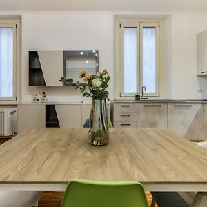 https://pollaiuolo-apartment-by-betterplazed.it-lombardy.com