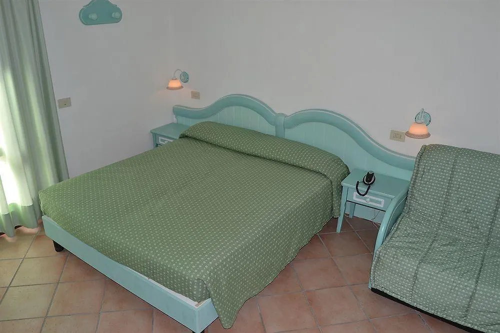 Residence Porto Mannu Palau 3*,